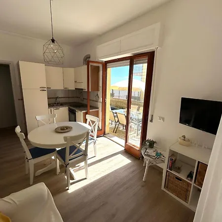 La Petite Maison Apartment *