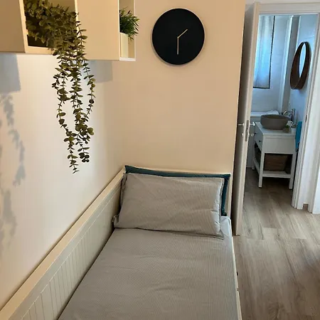 La Petite Maison Apartment *